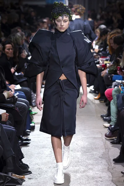 Look 8